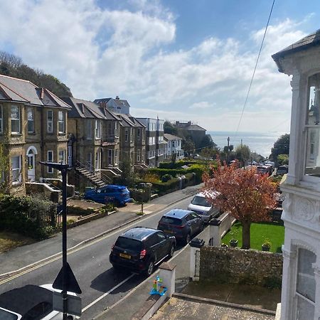 Peaceful Coastal Apartment Ventnor Esterno foto