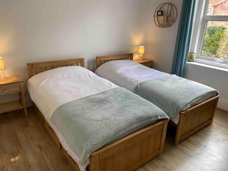 Peaceful Coastal Apartment Ventnor Esterno foto