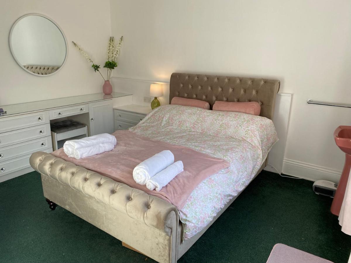 Peaceful Coastal Apartment Ventnor Esterno foto